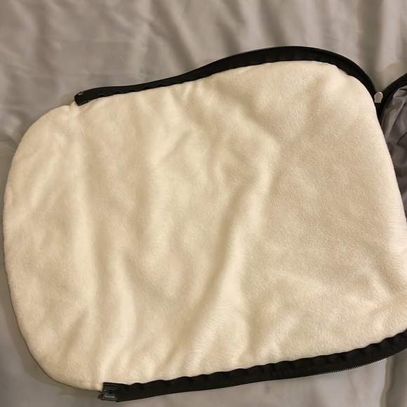 Skip hop car seat wind, warmer cover UPF 40+ - Picture 7 of 13